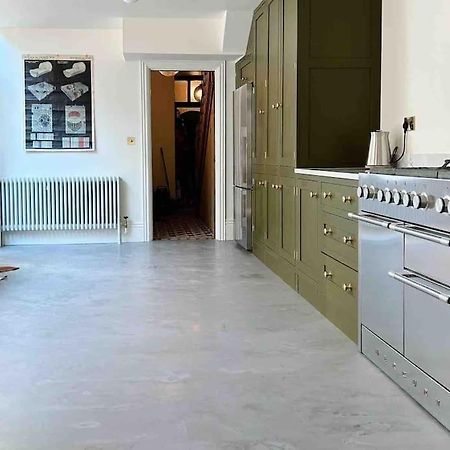 Luxury City Centre Townhouse - Sleeps 6 Chester Extérieur photo