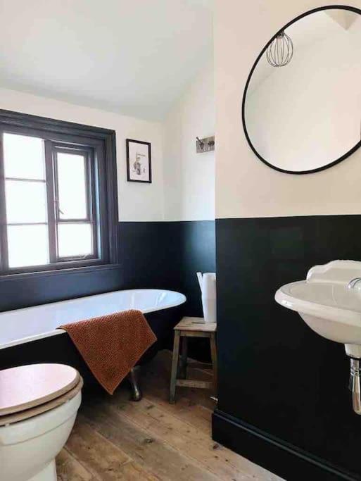 Luxury City Centre Townhouse - Sleeps 6 Chester Extérieur photo