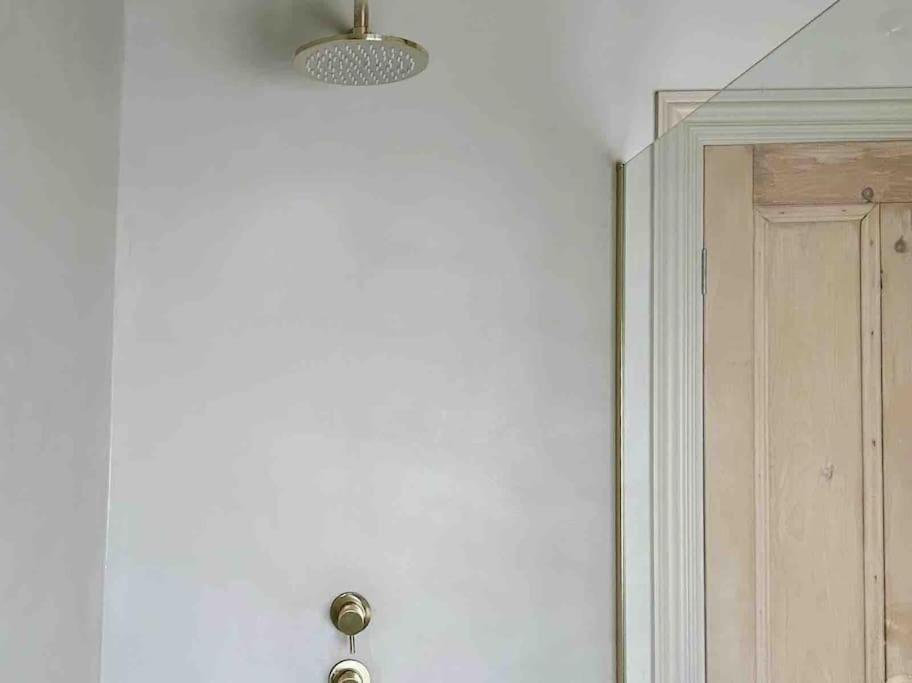 Luxury City Centre Townhouse - Sleeps 6 Chester Extérieur photo